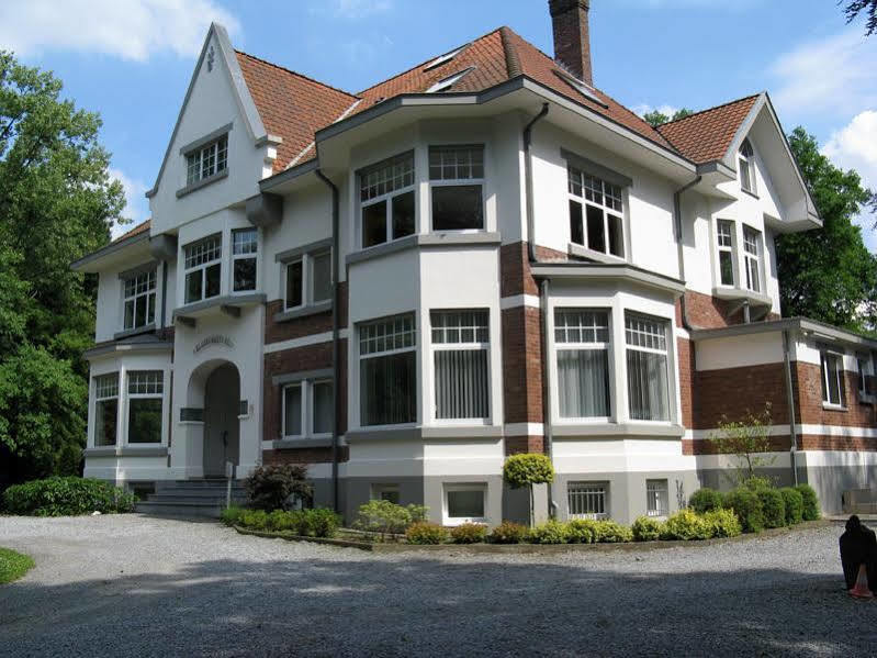 B&B Bloemenweelde Genk Exterior foto